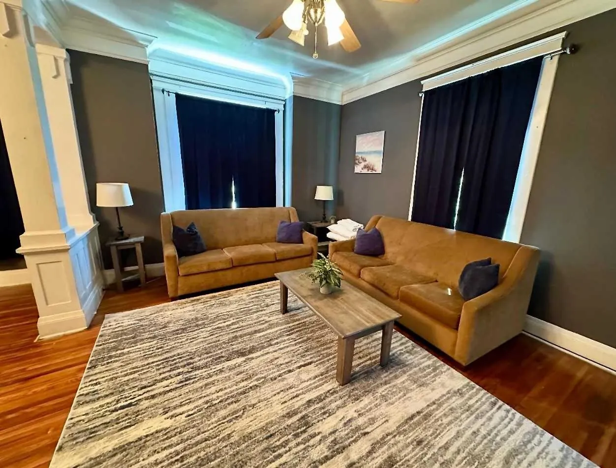 Vila The Big Gray Hideaway Memphis USA